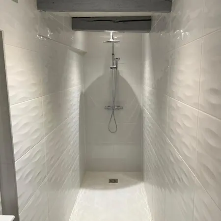 Elisa Et Lena Apartment